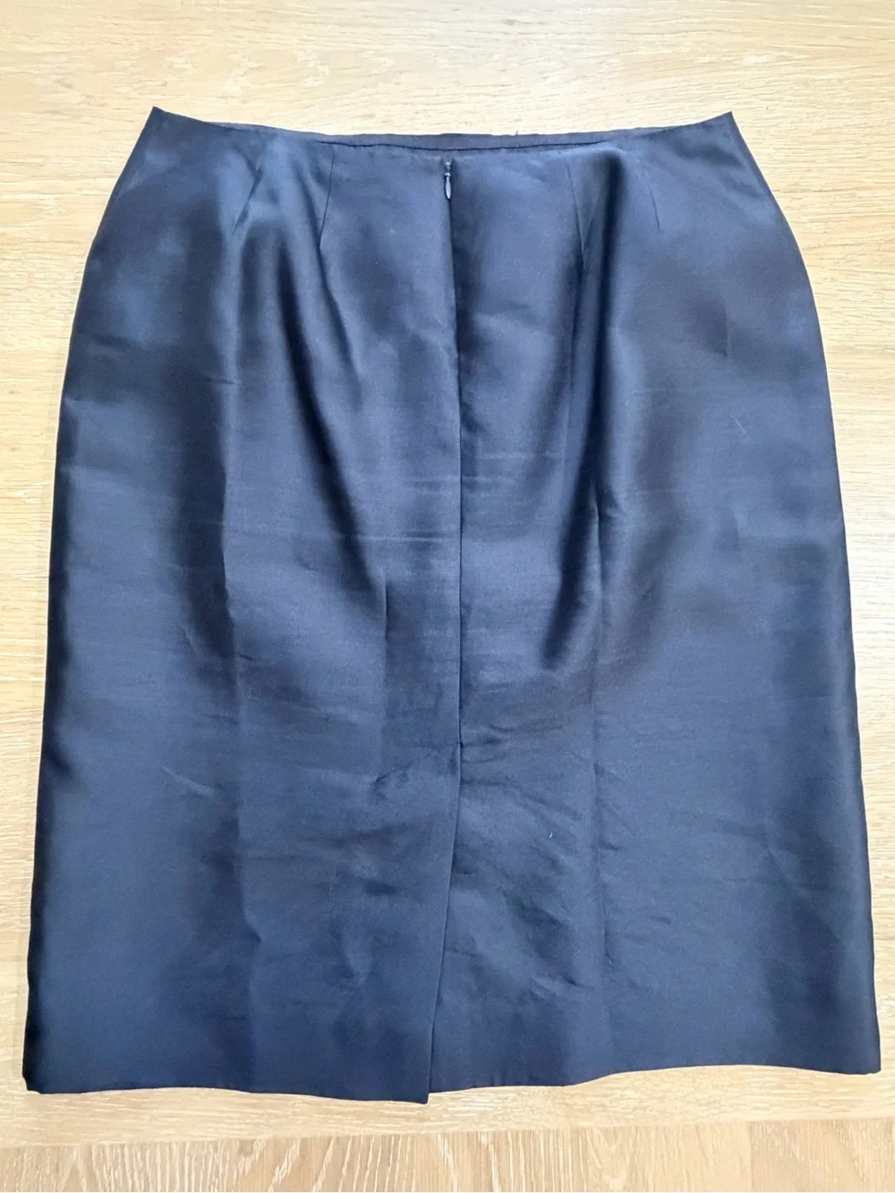 Dana Buchman Black Midi Pencil Skirt - Sleek Simple Style